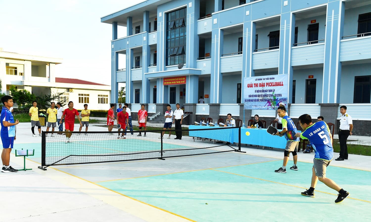 Lữ đoàn 167 tổ chức giải đấu Pickleball
