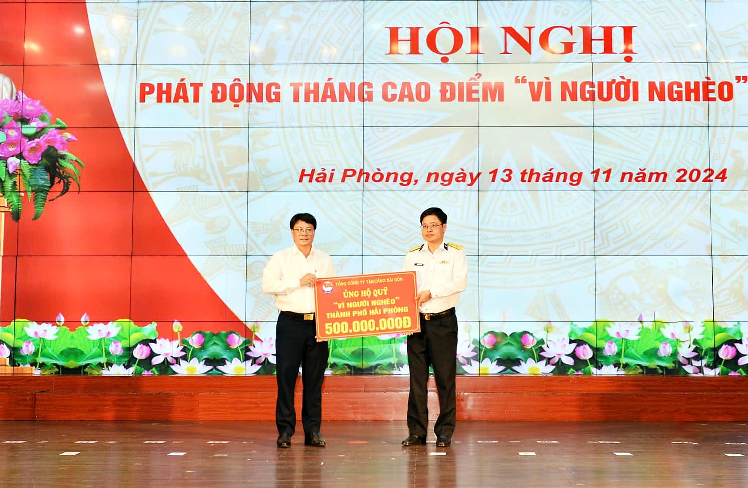 Tân cảng Sài Gòn ủng hộ Quỹ “Vì người nghèo” của TP. Hải Phòng 500 triệu đồng