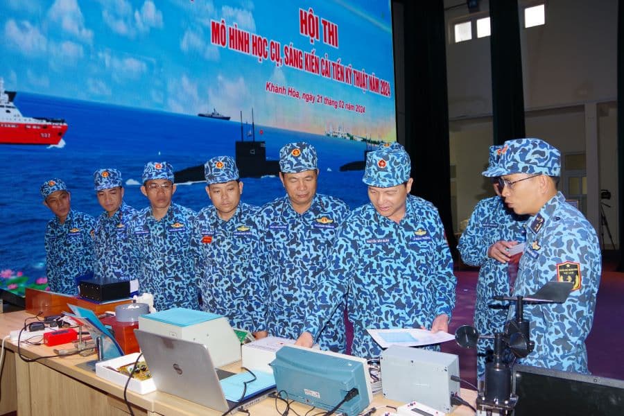 Lữ đoàn 189 đột phá ứng dụng công nghệ trong sáng kiến, cải tiến mô hình học cụ năm 2024