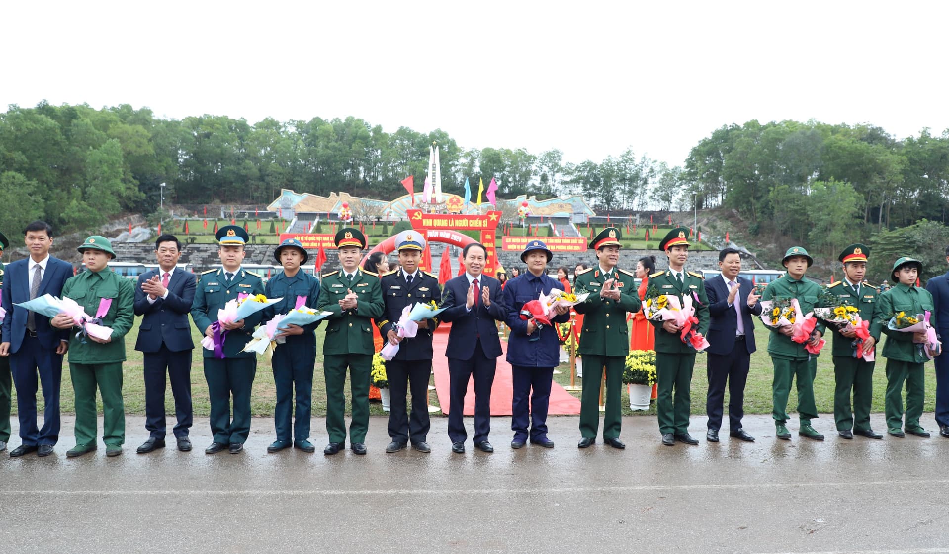 Lễ giao nhận quân năm 2024: Nhanh gọn, chặt chẽ, bảo đảm an toàn