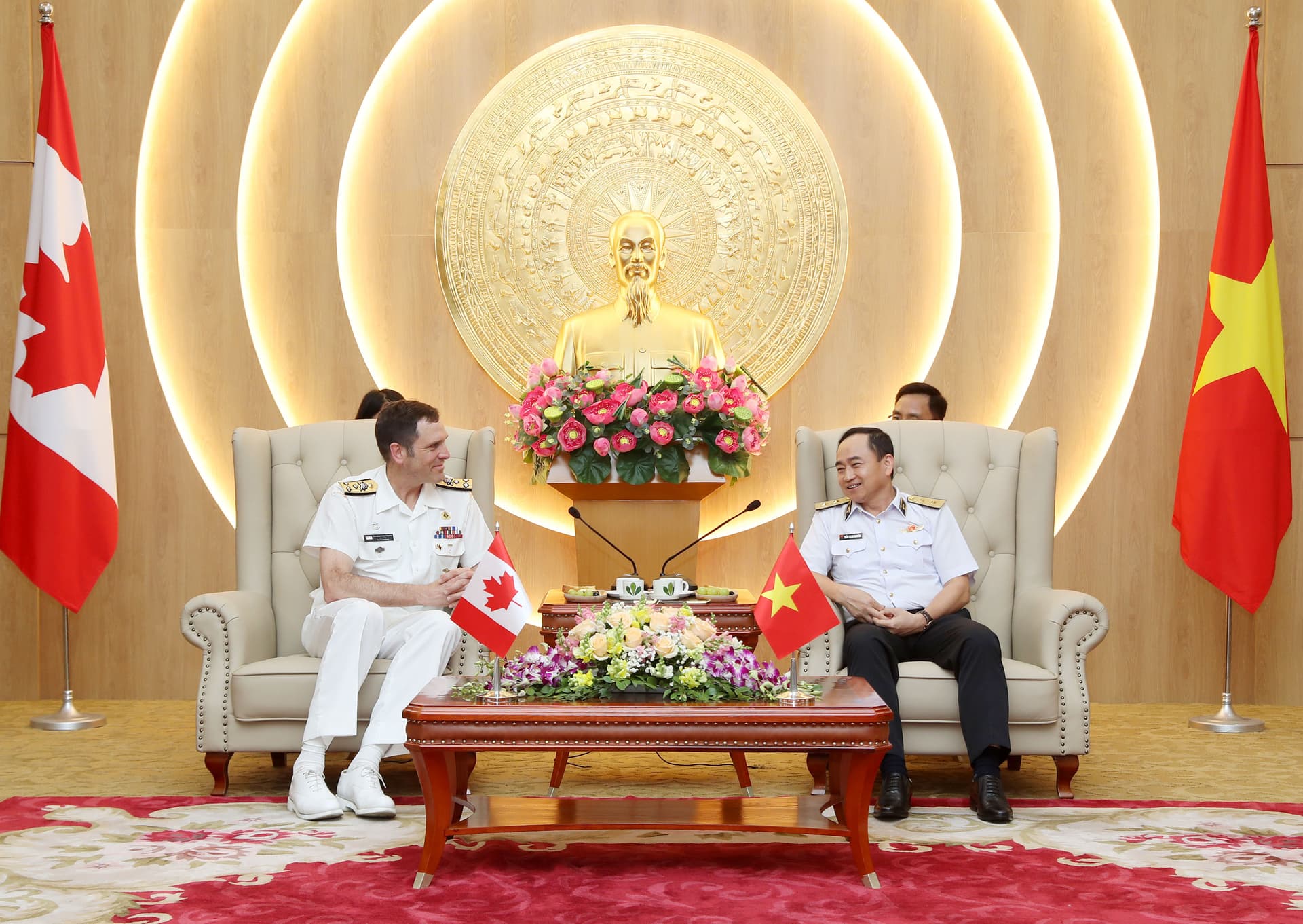 Tư lệnh Hải quân Canada thăm Bộ Tư lệnh Hải quân