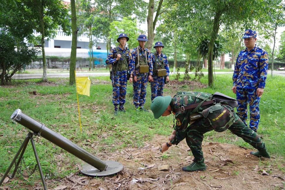 Tiểu đoàn 20 kiểm tra học viên thực tập trung đội trưởng