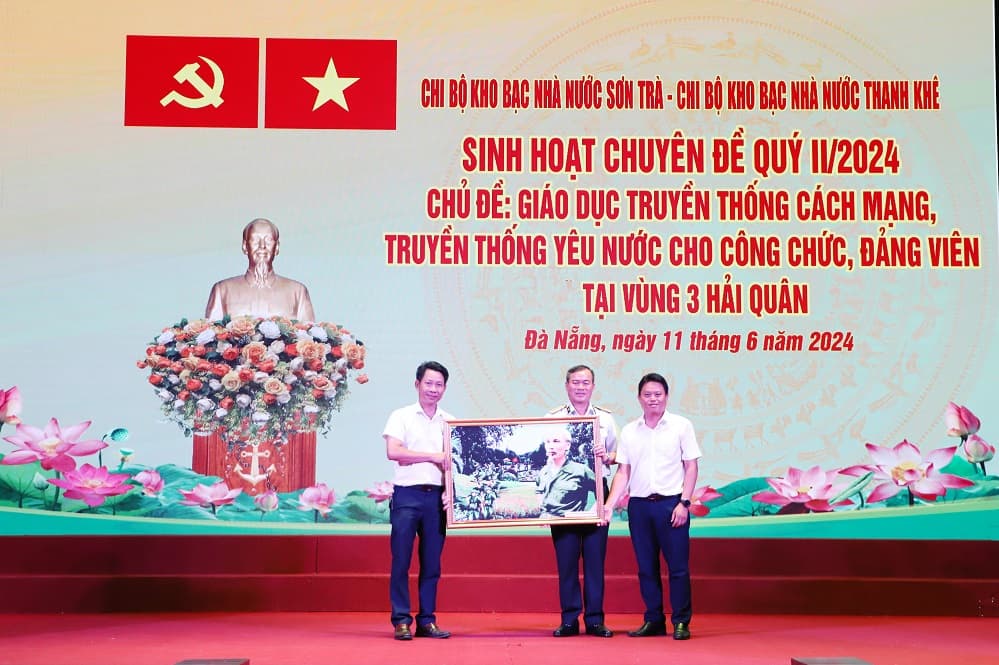Đoàn công tác của Kho bạc Nhà nước thành phố Đà Nẵng tham quan, học tập tại Vùng 3