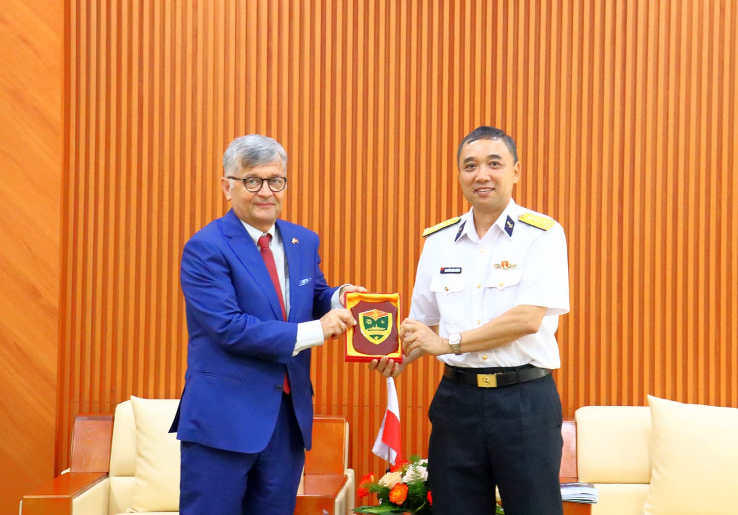 Đại sứ Đặc mệnh toàn quyền Cộng hòa Ba Lan tại Việt Nam thăm Học viện Hải quân
