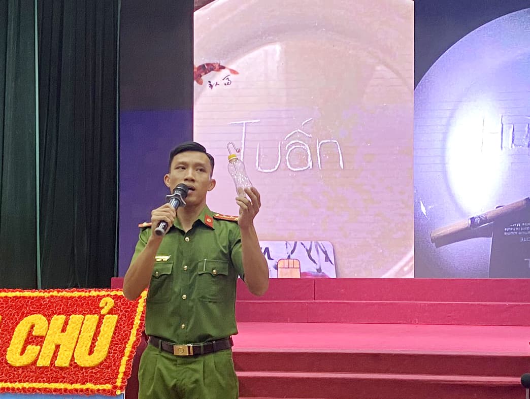 Vùng 3 Hải quân phối hợp tuyên truyền về phòng, chống ma túy