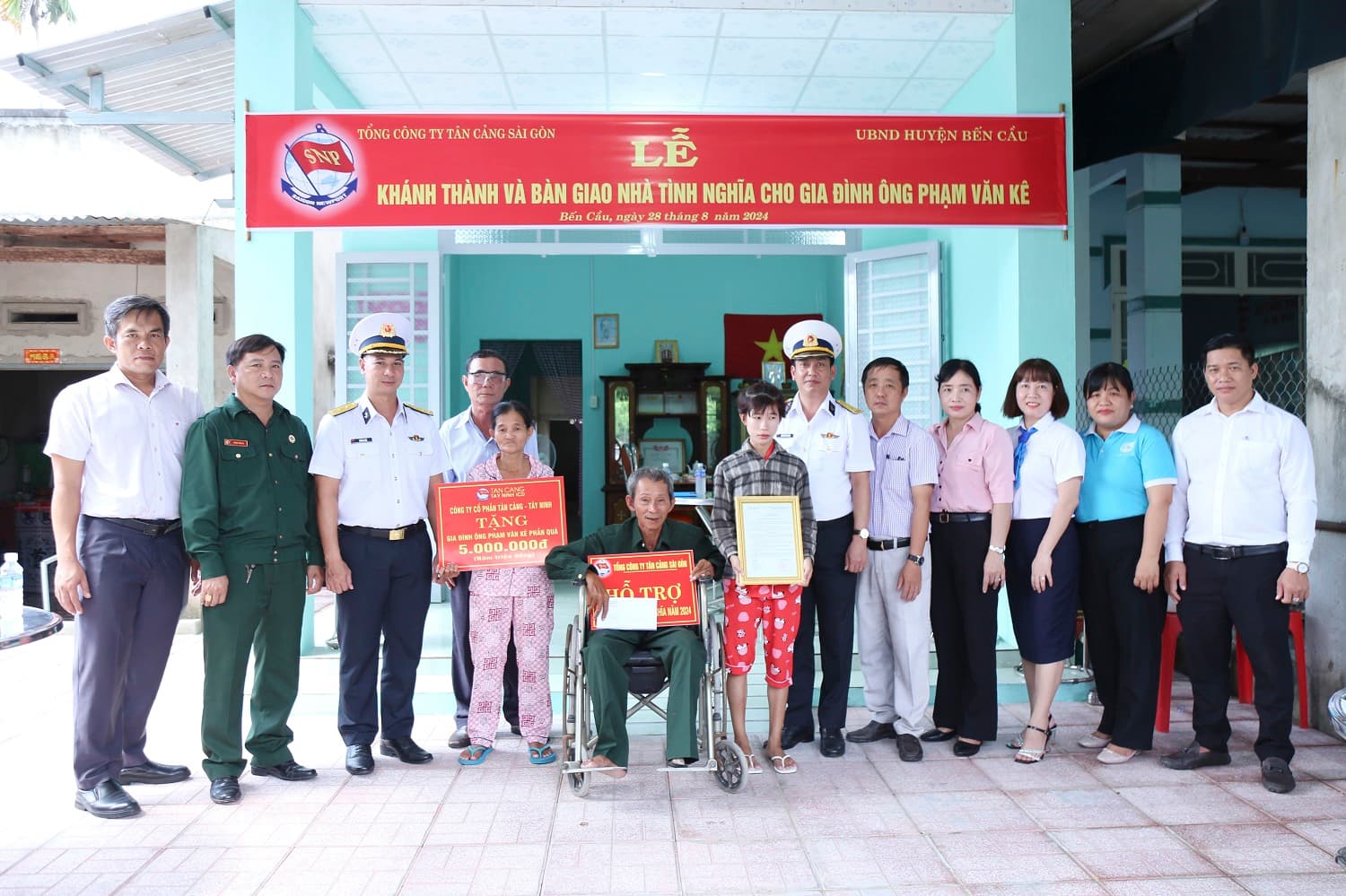 Tổng công ty Tân cảng Sài Gòn bàn giao nhà tình nghĩa tại Tây Ninh