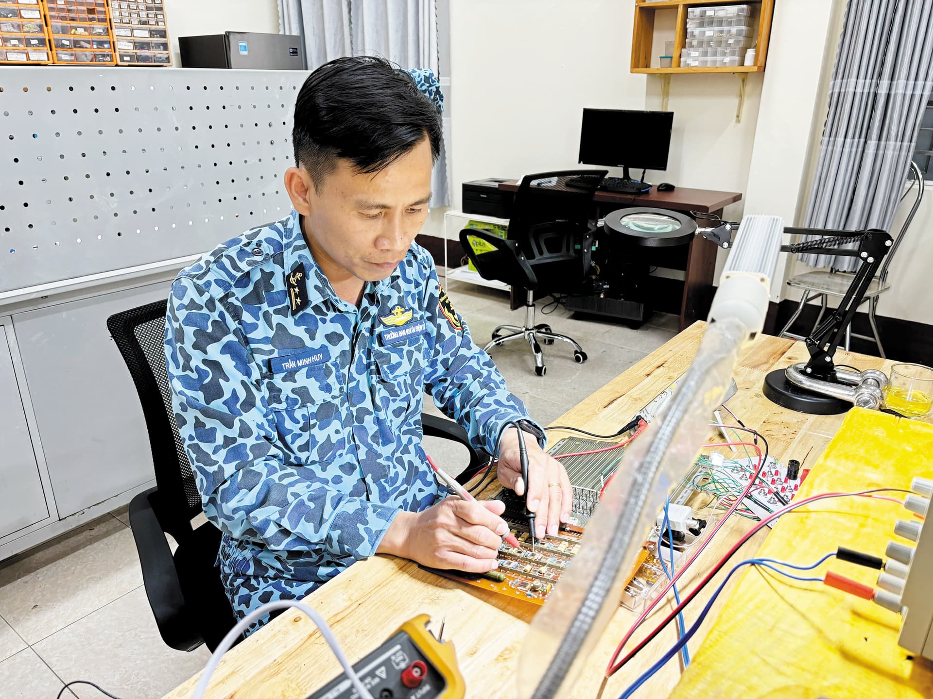 Trưởng ban đam mê nghiên cứu khoa học