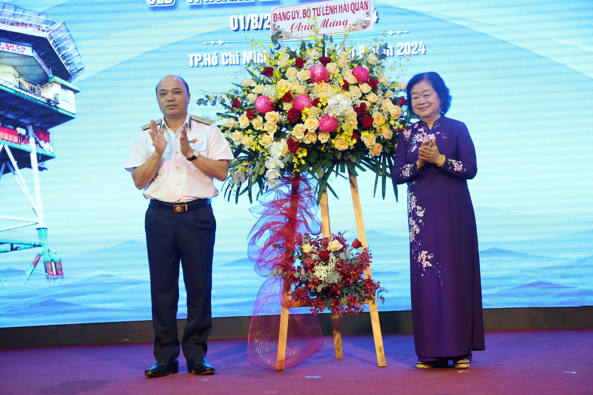 Hành trình 10 năm nối biển và bờ của Câu lạc bộ “Vì Hoàng Sa – Trường Sa thân yêu”
