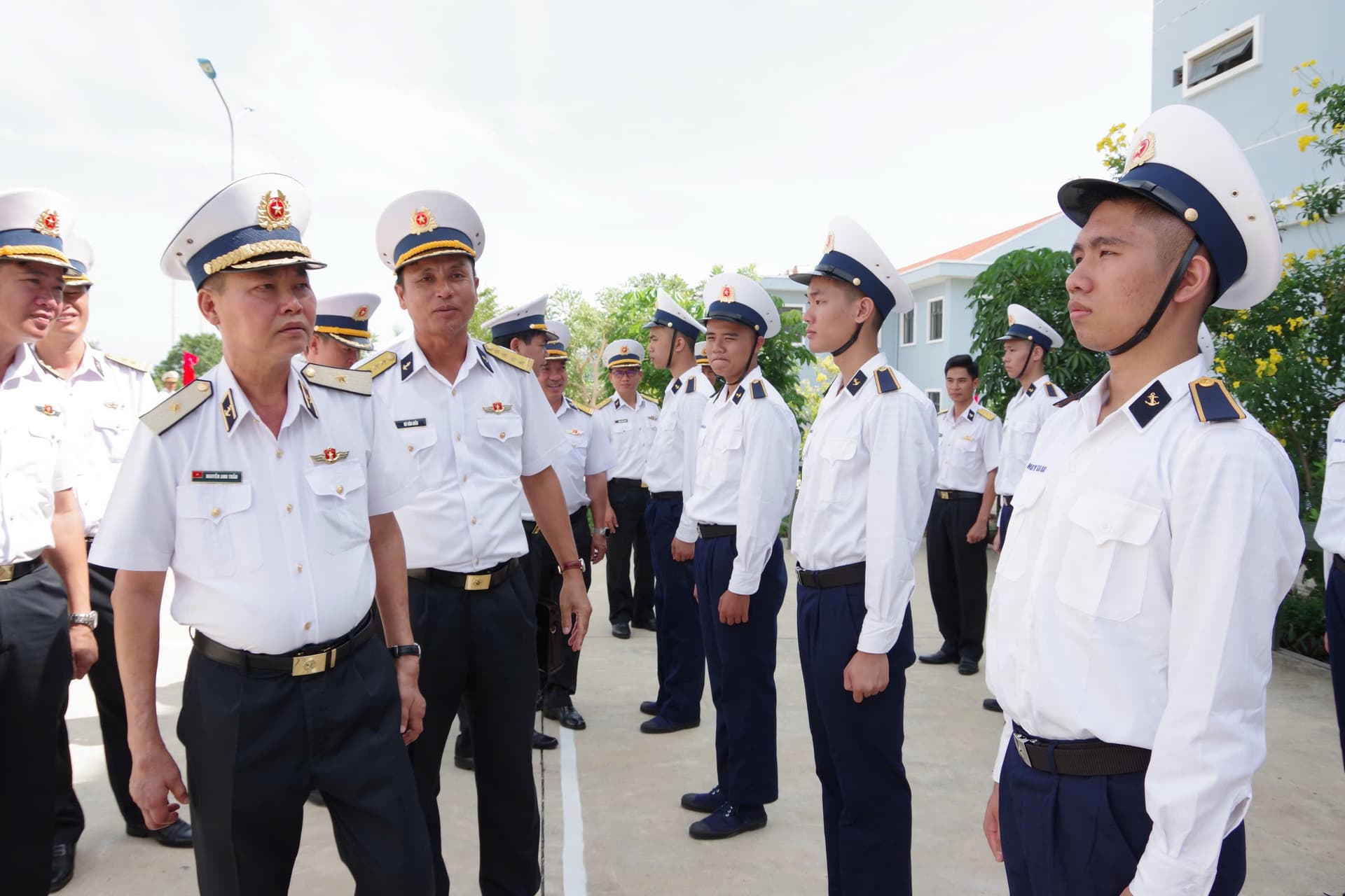 Tư lệnh Vùng 4 kiểm tra huấn luyện học viên Học viện Hải quân