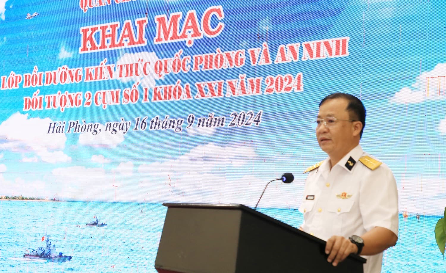 Khai mạc lớp bồi dưỡng kiến thức quốc phòng và an ninh đối tượng 2 cụm số 1