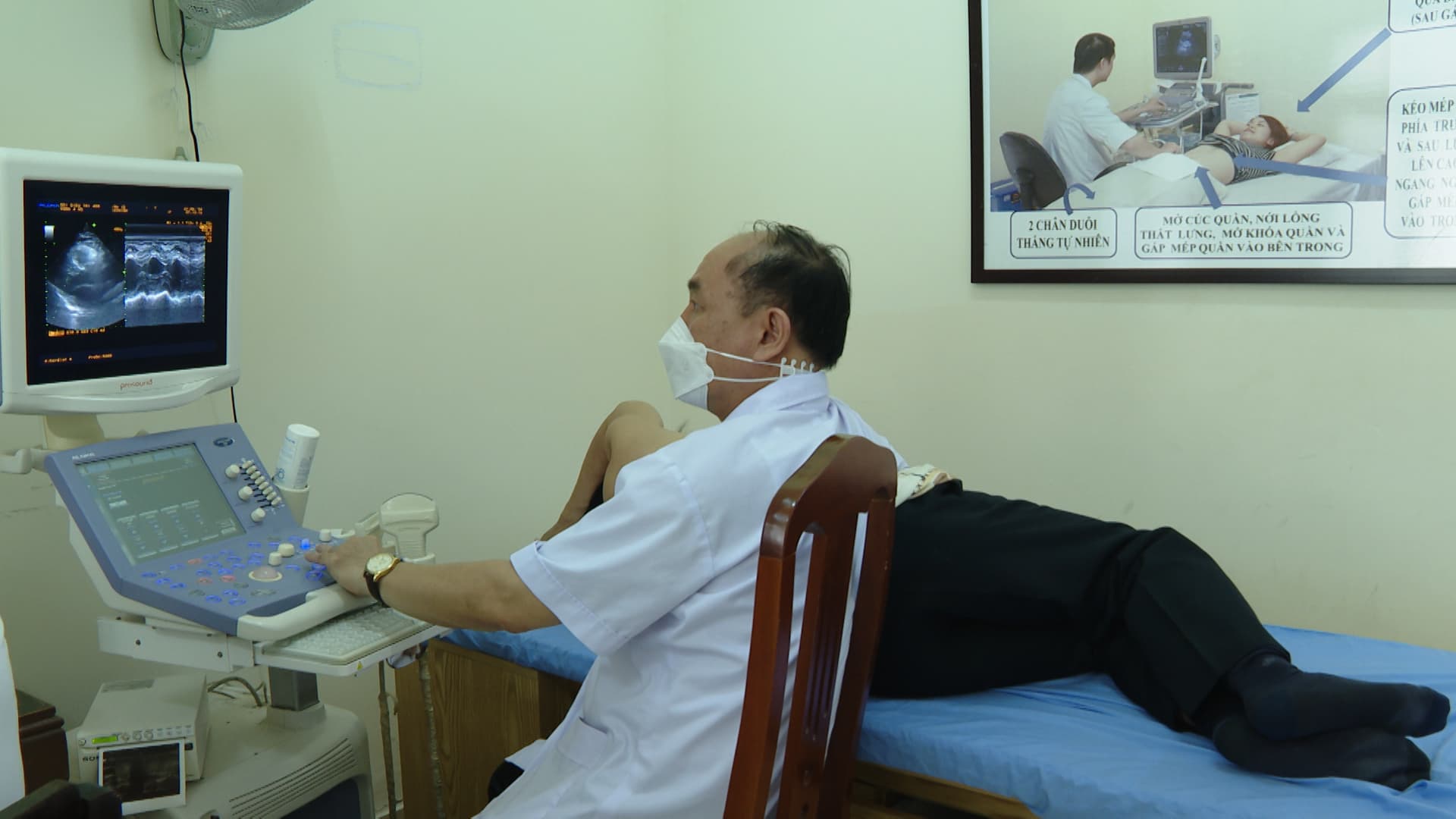 Bệnh viện Nội tiết Trung ương khám, tư vấn sức khoẻ cho Cụm lực lượng 4