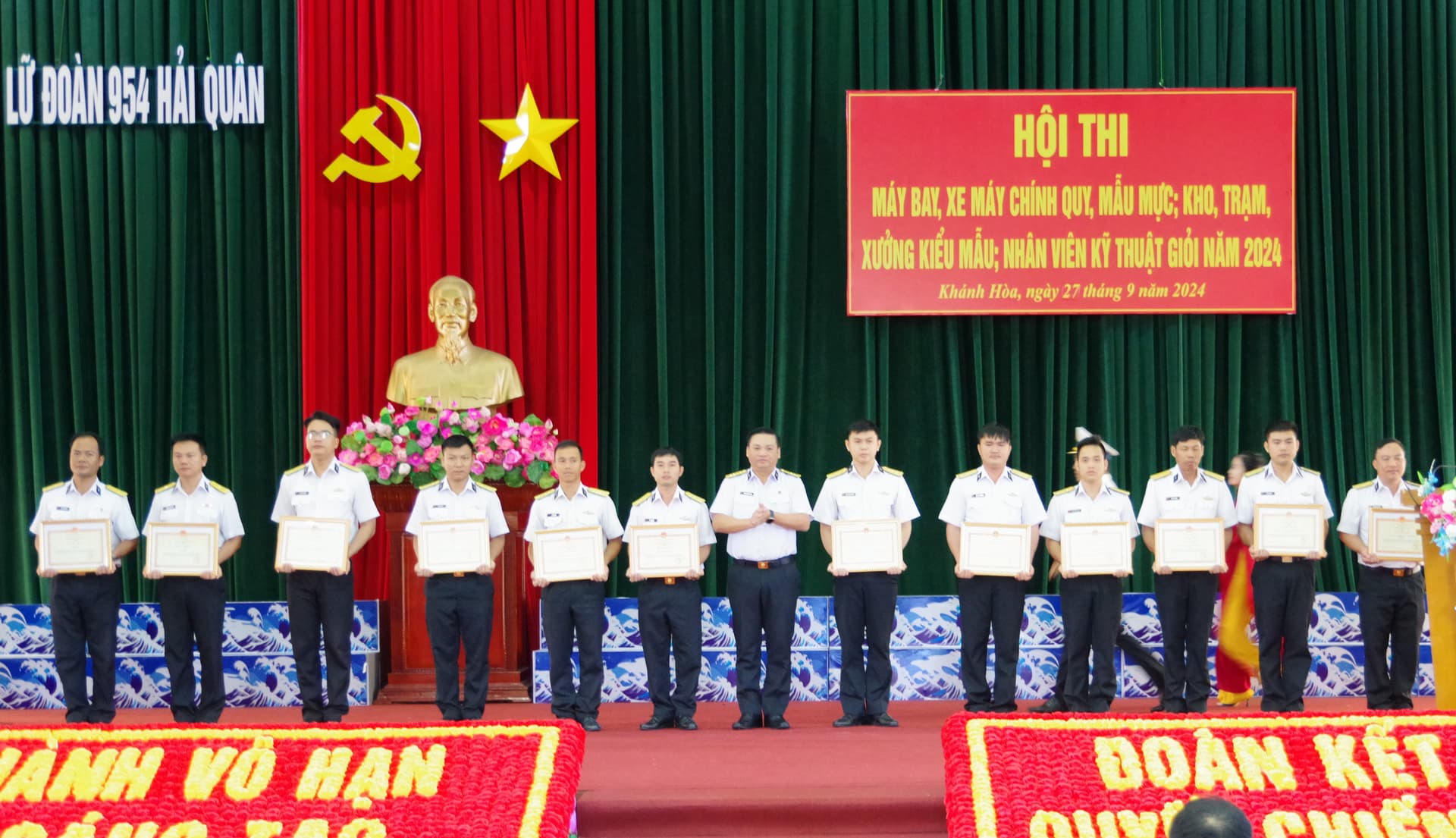 Lữ đoàn 954: Hội thi máy bay, xe-máy chính quy; kho, trạm, xưởng kiểu mẫu