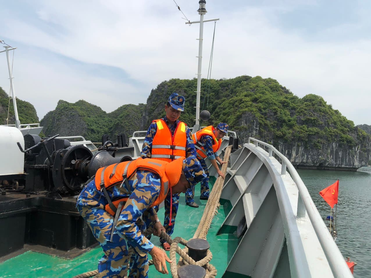 Các cơ quan, đơn vị chủ động ứng phó cơn bão số 3