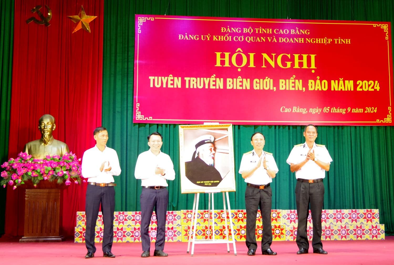 Cục Kỹ thuật Hải quân thông tin về tình hình biển, đảo tại Cao Bằng