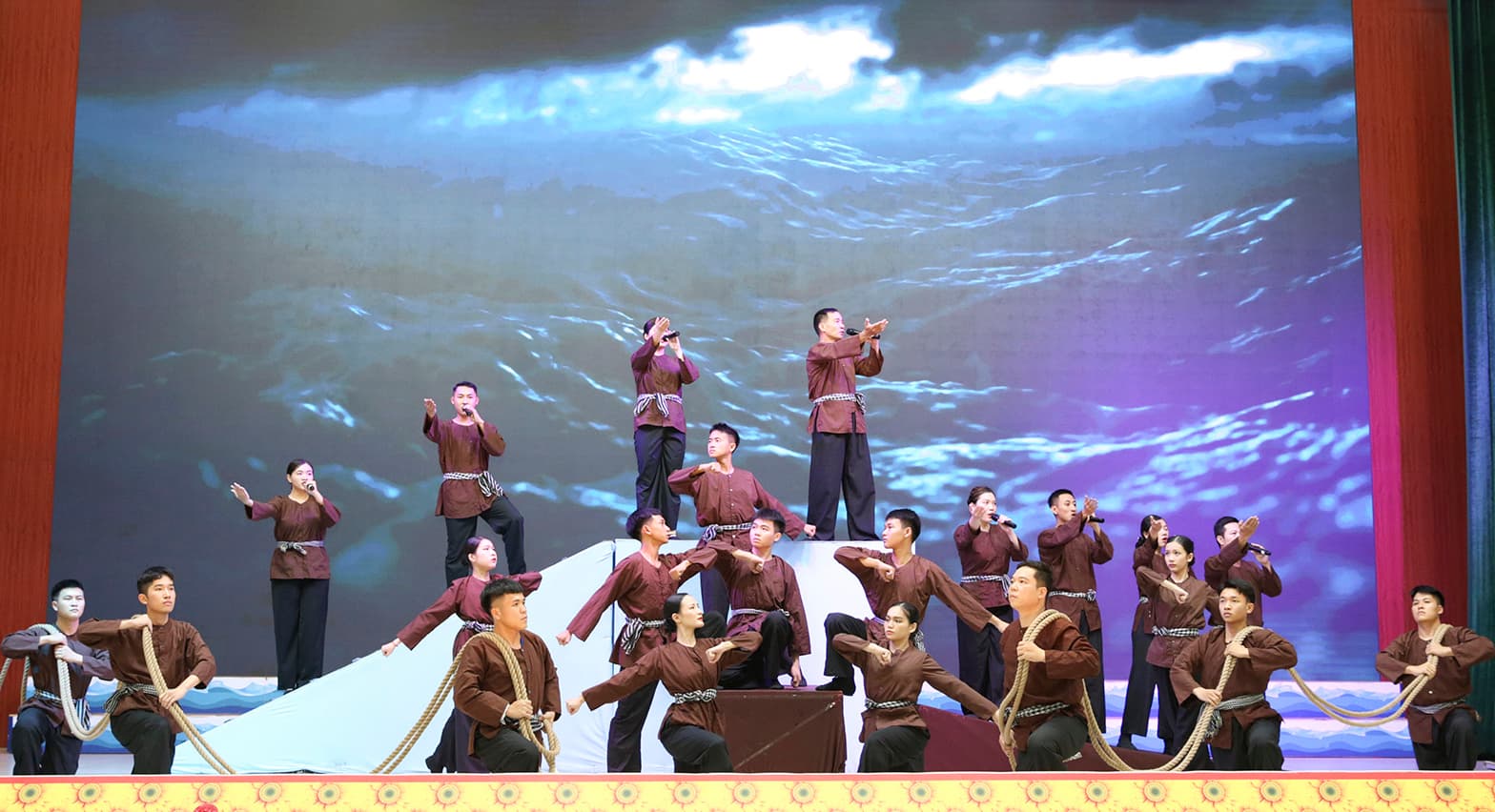 Tổng duyệt chương trình tham gia Hội thi tuyên truyền viên trẻ toàn quân năm 2024