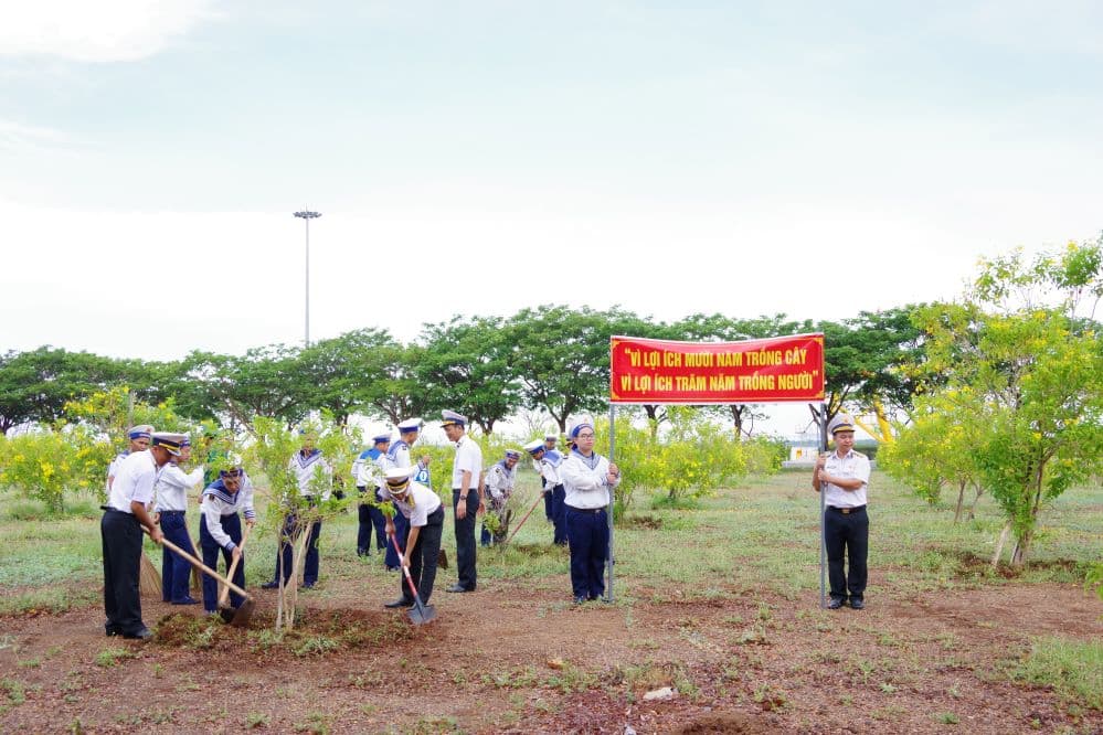Vùng 2 trồng mới hơn 22 nghìn cây xanh
