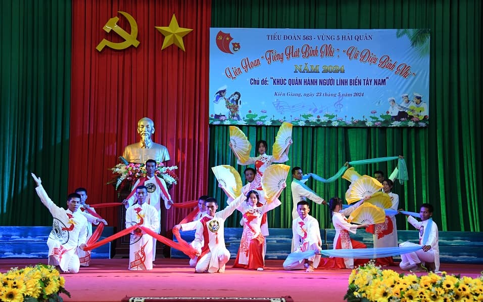 Vùng 5: Sôi nổi Liên hoan “Tiếng hát binh nhì, vũ điệu binh nhì” năm 2024