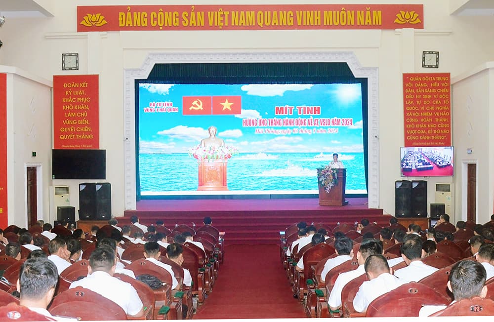 Vùng 1: Mít tinh hưởng ứng Tháng hành động về an toàn, vệ sinh lao động