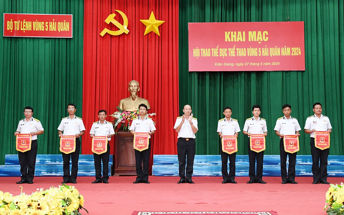 Vùng 5 Hải quân khai mạc Hội thao thể dục, thể thao năm 2024