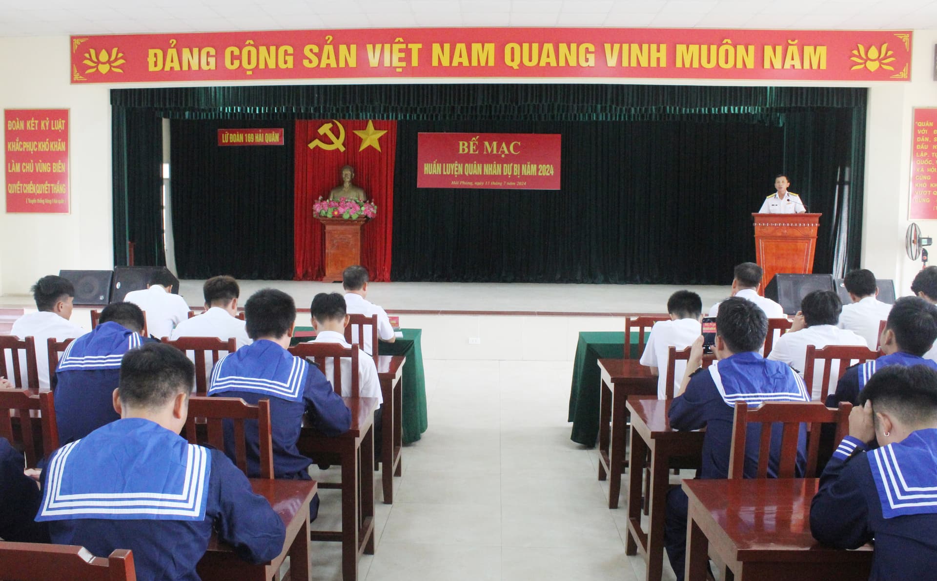 Lữ đoàn 169: Bế mạc huấn luyện quân nhân dự bị năm 2024
