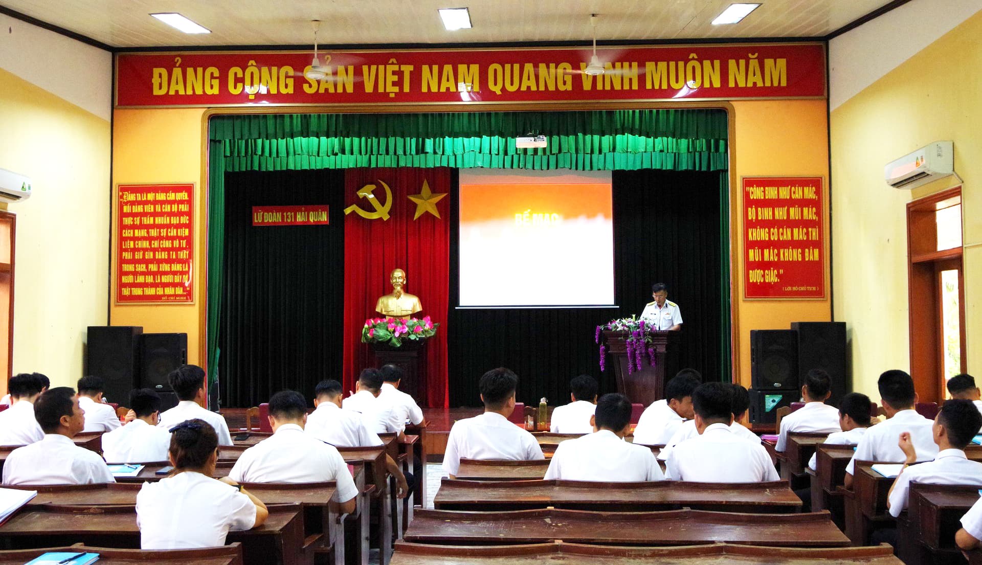Lữ đoàn 131: Bế mạc tập huấn cán bộ giai đoạn 2 năm 2024