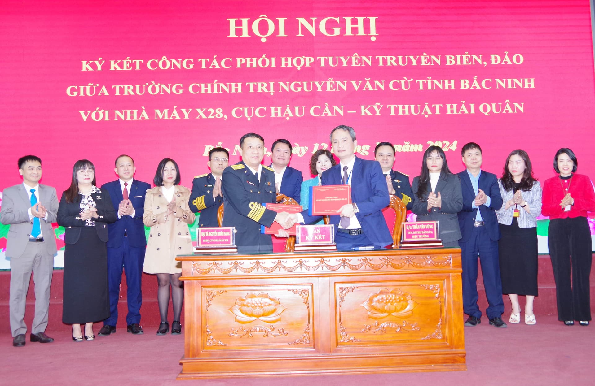 Nhà máy X28 -Trường Chính trị Nguyễn Văn Cừ ký kết công tác phối hợp tuyên truyền biển, đảo