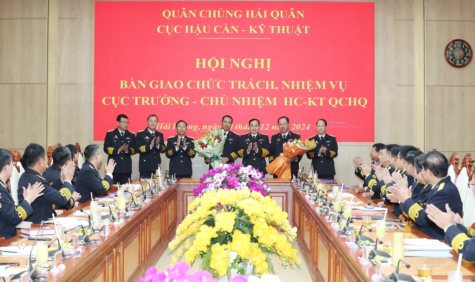 Bàn giao chức trách, nhiệm vụ Cục trưởng - Chủ nhiệm Hậu cần - Kỹ thuật Hải quân