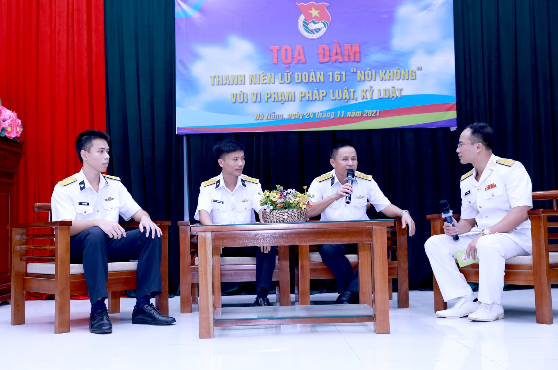 Tọa đàm: Thanh niên Lữ đoàn 161 "nói không với vi phạm pháp luật, kỷ luật”