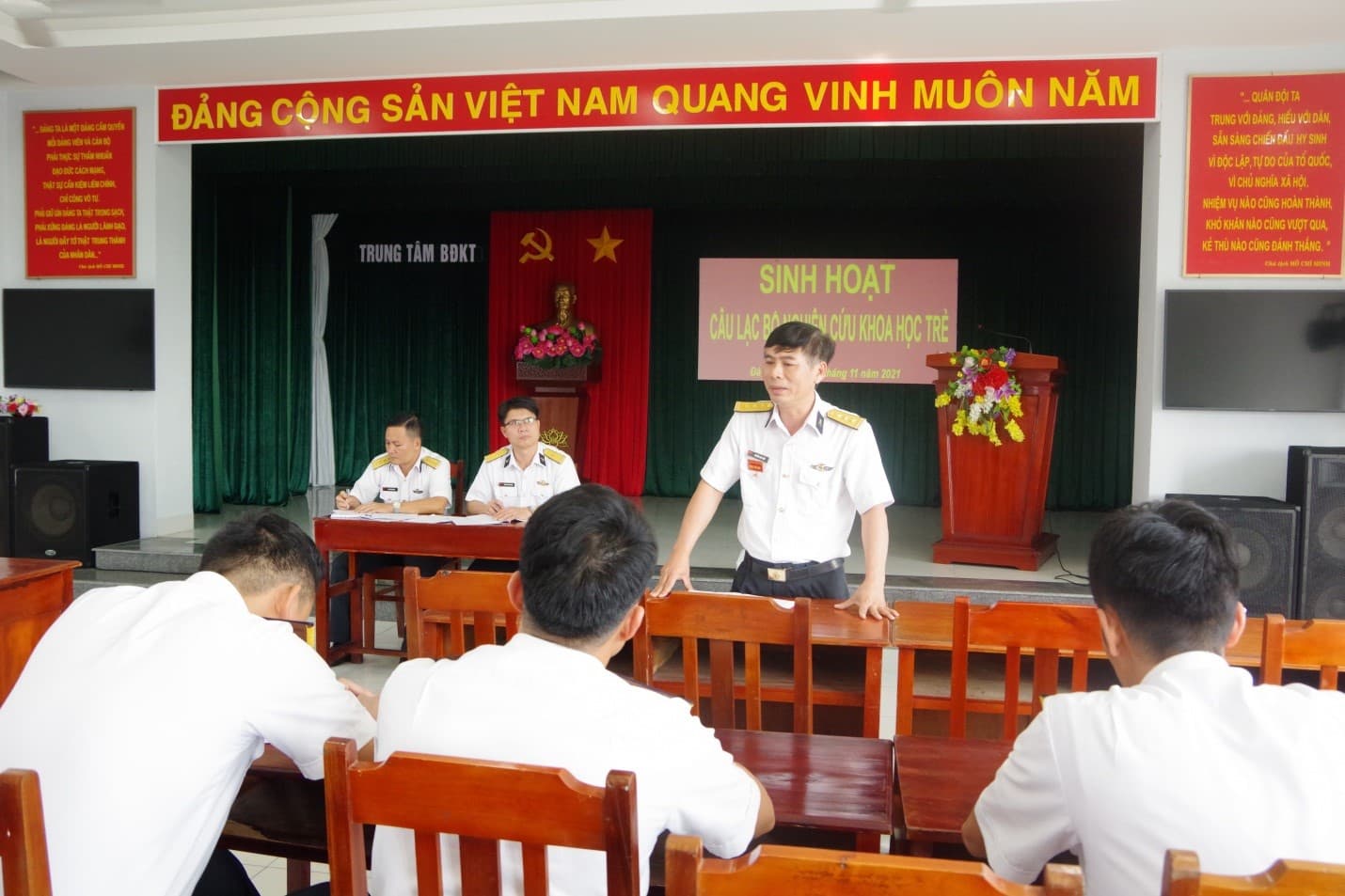 Trung tâm Bảo đảm kỹ thuật Vùng 3: Sinh hoạt Câu lạc bộ nghiên cứu khoa học trẻ