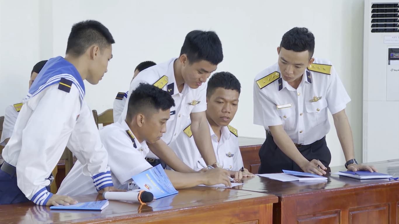 Phong trào học tập ngoại ngữ ở Vùng 3 Hải quân