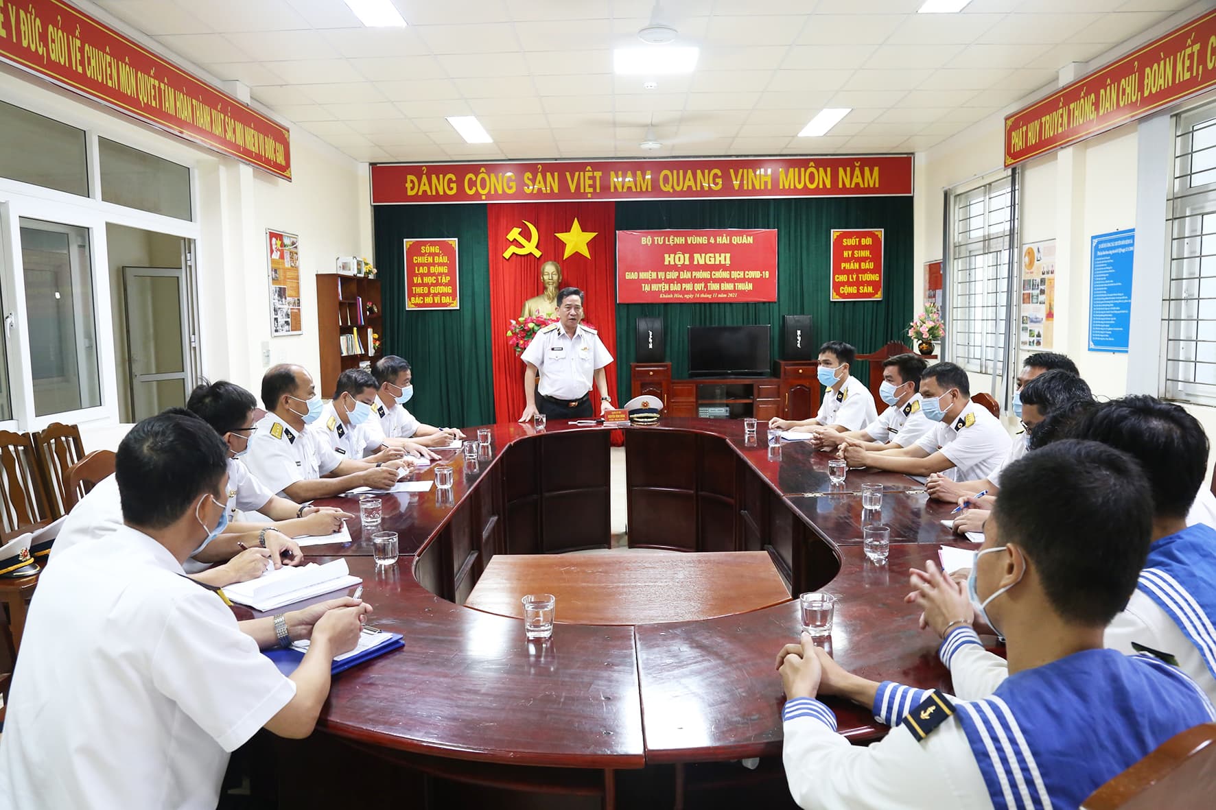 Vùng 4: Giao nhiệm vụ cho lực lượng tham gia chống dịch Covid-19