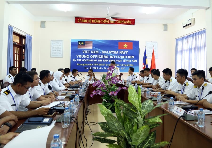 "Tăng cường tình hữu nghị giữa sĩ quan trẻ Hải quân Việt Nam-Malaysia"