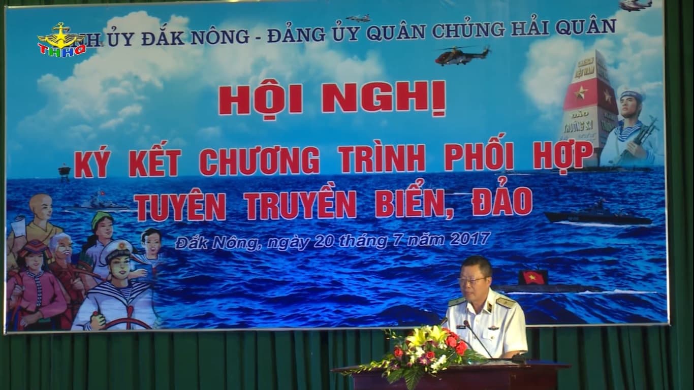 Biển yên gắn với bờ vững