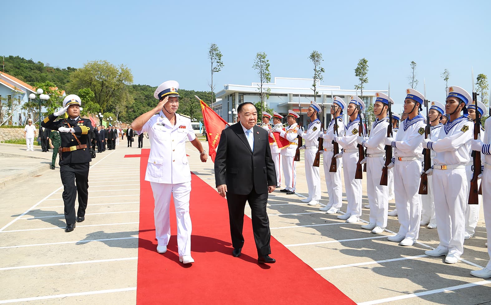 Phó Thủ tướng, Bộ trưởng Quốc phòng Thái Lan thăm Vùng 5 Hải quân