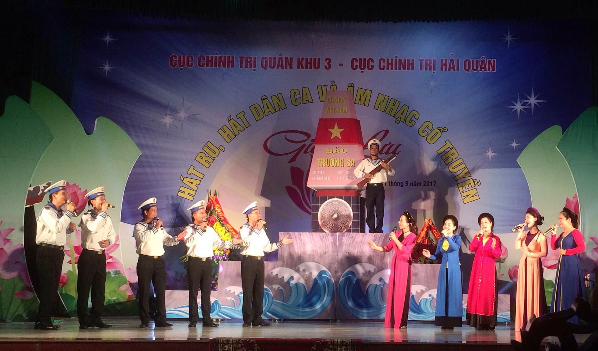 Phụ nữ Hải quân và Phụ nữ Quân khu 3: Giao lưu hát ru, hát dân ca và âm nhạc cổ truyền