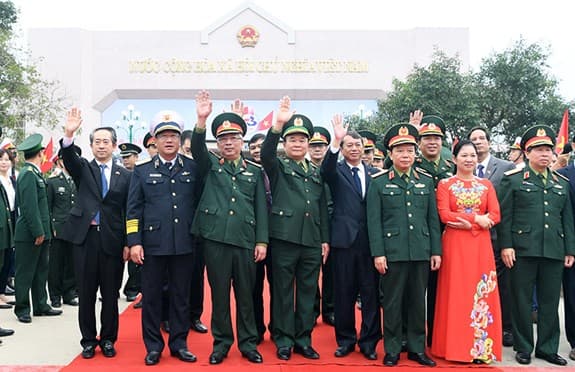 Giao lưu hữu nghị quốc phòng biên giới Việt Nam-Trung Quốc lần thứ 5 thành công tốt đẹp