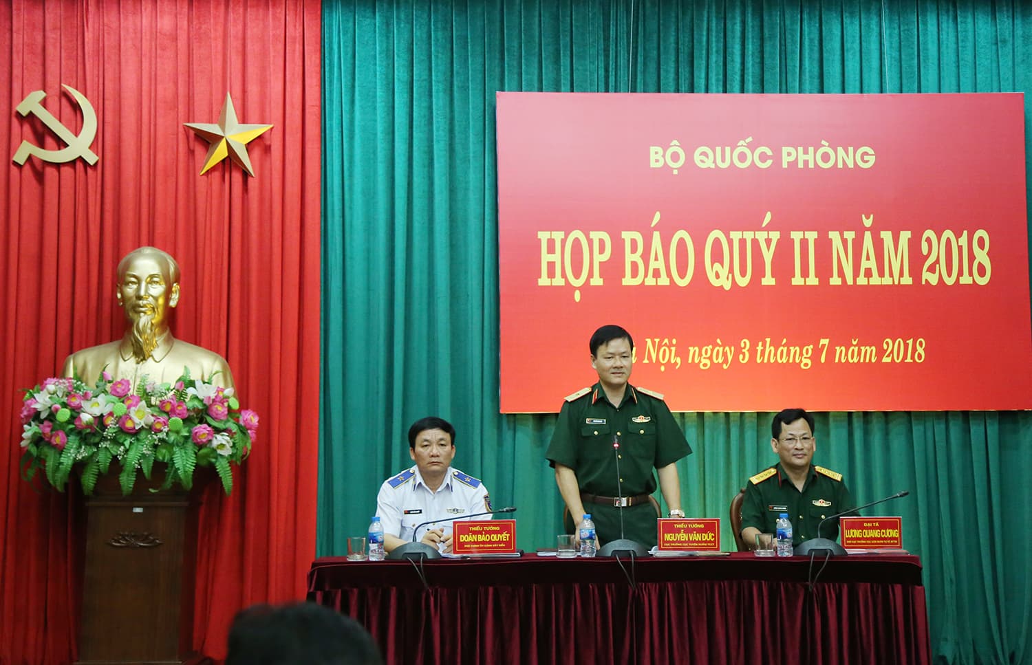 Bộ Quốc phòng họp báo quý II năm 2018