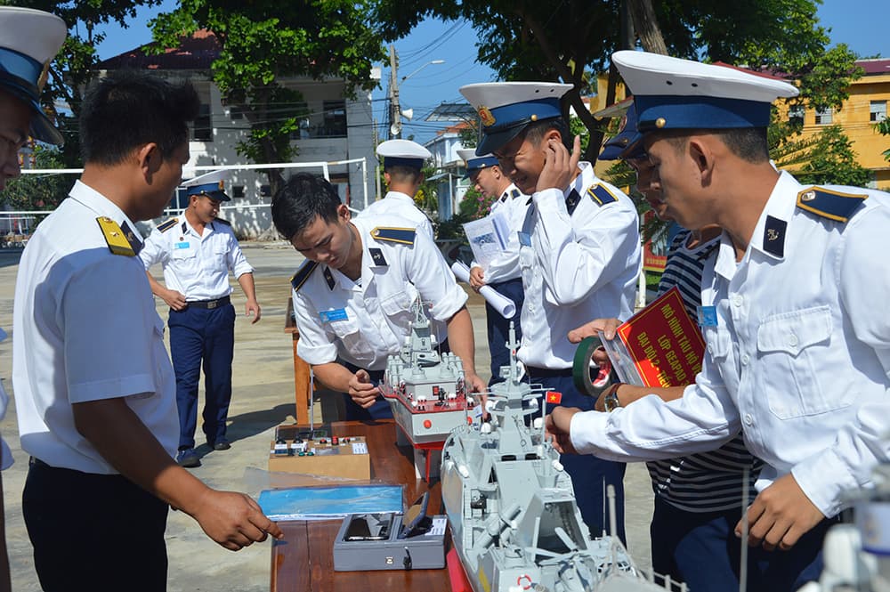Học viện Hải quân: Nhiều hoạt động hưởng ứng ngày Khoa học và Công nghệ Việt Nam năm 2019