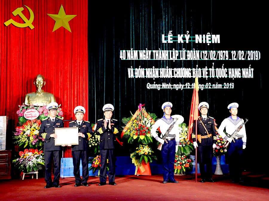 Lữ đoàn 170 đón nhận Huân chương Bảo vệ Tổ quốc hạng Nhất