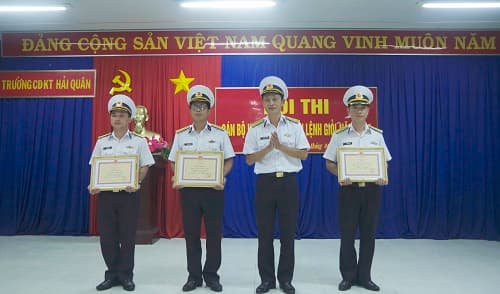 Trường Cao đẳng Kỹ thuật Hải quân: Bế mạc Hội thi cán bộ huấn luyện điều lệnh giỏi năm 2019