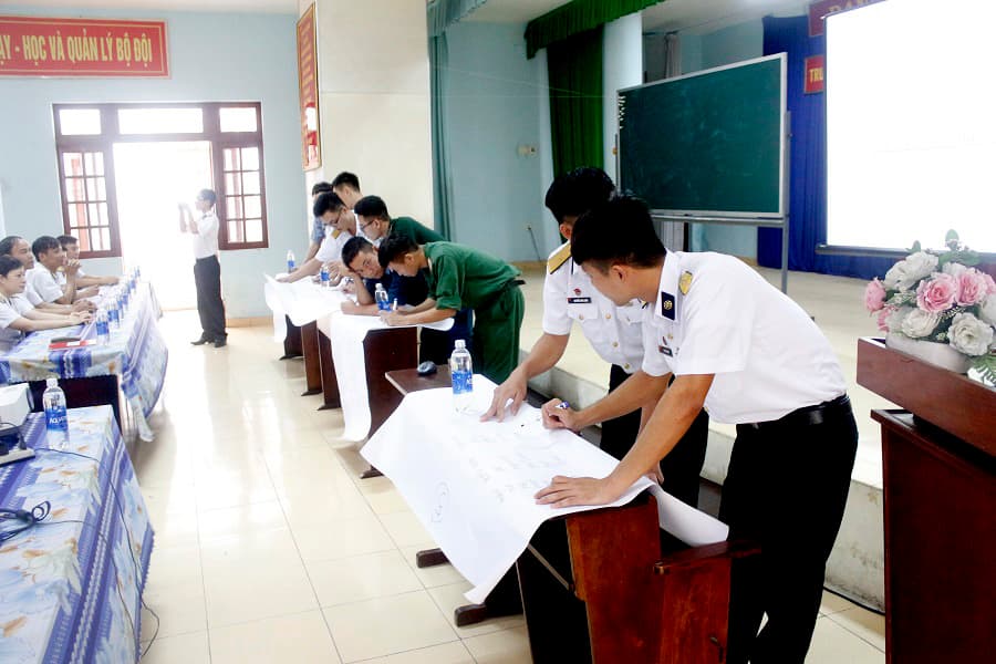 Trường Cao đẳng Kỹ thuật Hải quân tổ chức hoạt động ngoại khóa tiếng Anh