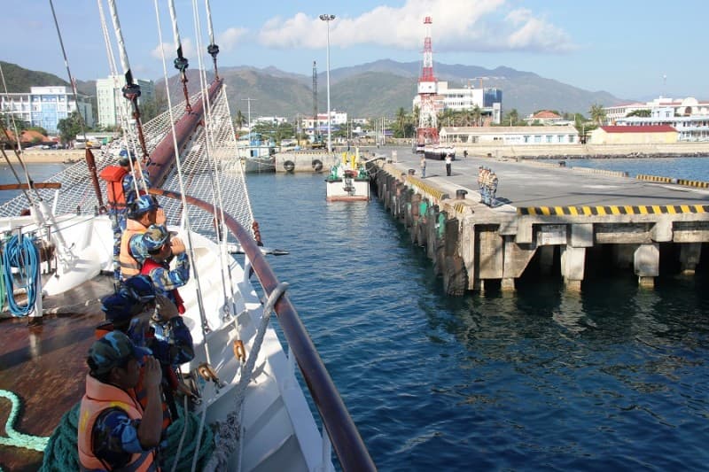 Tàu buồm 286 Lê Quý Đôn kết thúc đợt huấn luyện thực hành trên biển