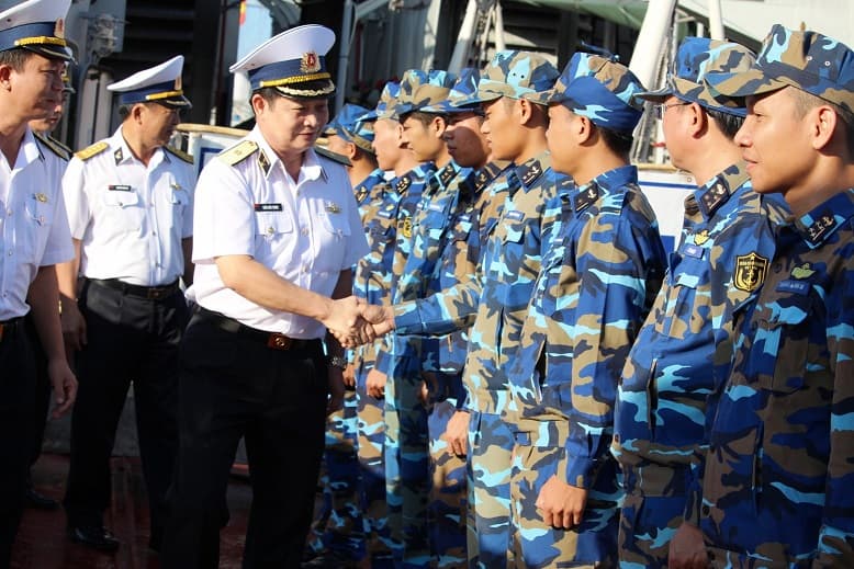 Quân chủng Hải quân vững vàng, kiên định bảo vệ vững chắc  chủ quyền biển, đảo, thềm lục địa thiêng liêng của Tổ quốc