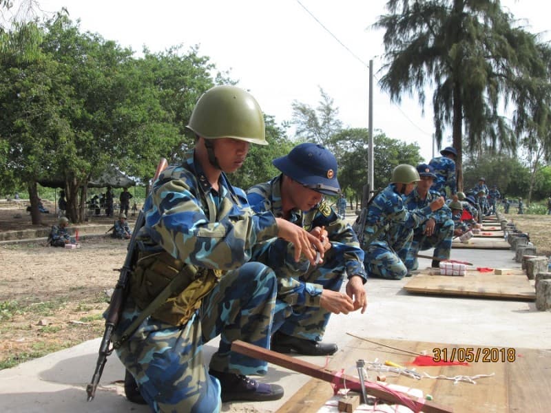 Lữ đoàn 957, Vùng 4 Hải quân kiểm tra 3 tiếng nổ cho chiến sĩ mới