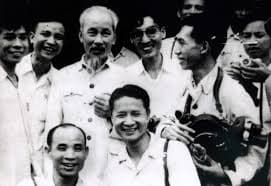 Lời Bác Hồ dạy ngày này năm xưa: “Tình báo là một khoa học. Người làm tình báo ắt phải có 4 đức tính: Bí mật - cẩn thận - khôn khéo - kiên nhẫn”