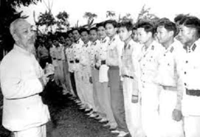 Lời Bác Hồ dạy ngày này năm xưa: “Quản lý bộ đội tốt, bảo đảm đời sống vật chất và tinh thần tốt trong mọi hoàn cảnh”