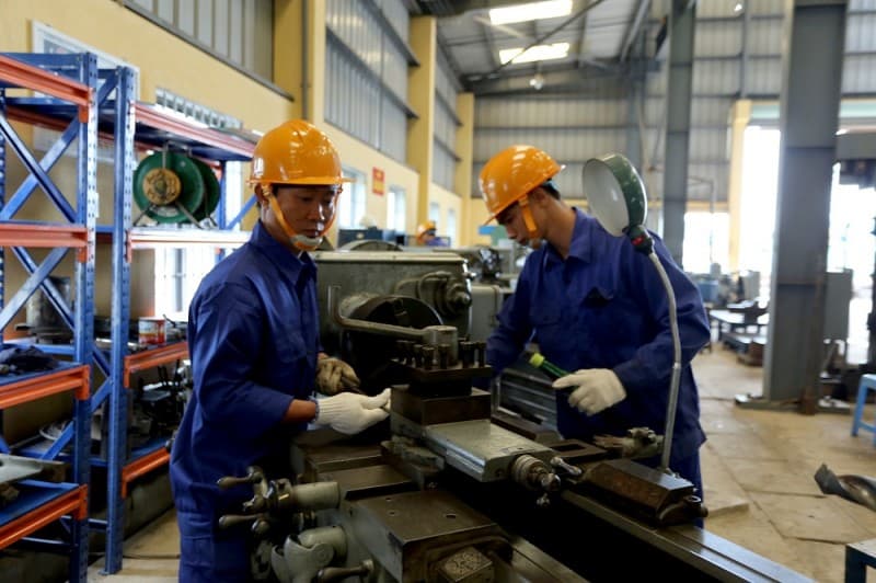 Nâng cao năng lực sửa chữa tàu ở Vùng 5 Hải quân