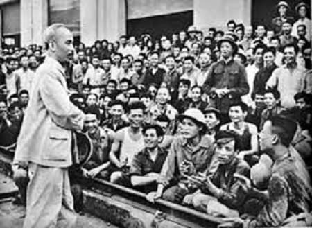 Lời Bác Hồ dạy ngày này năm xưa  “Nghĩa vụ một người dân là phải yêu Tổ quốc”