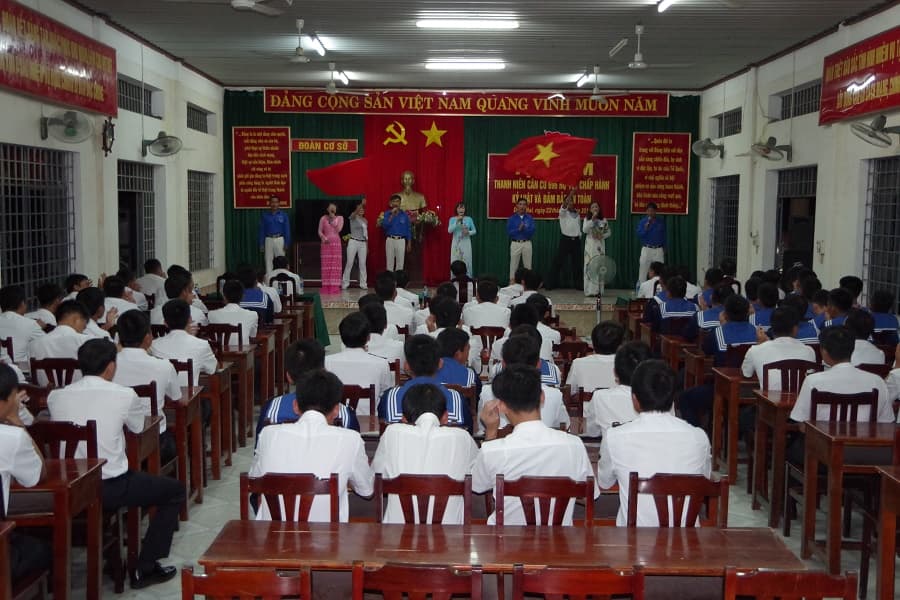 Đoàn cơ sở Căn cứ 696