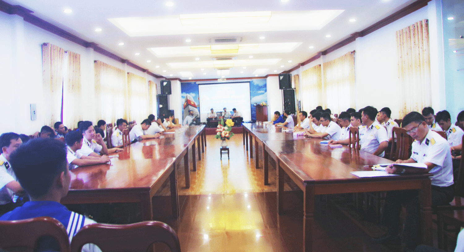 Tọa đàm “Thanh niên Lữ đoàn 125 với pháp luật, kỷ luật và văn hóa giao thông”